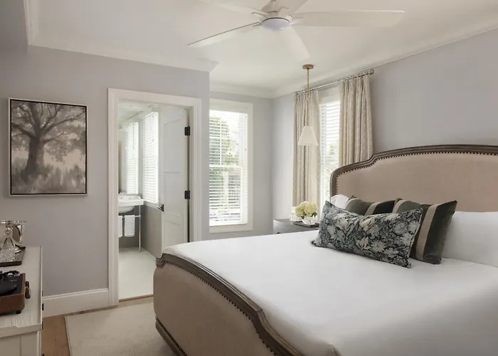 1313 West Luxury Boutique Hotel